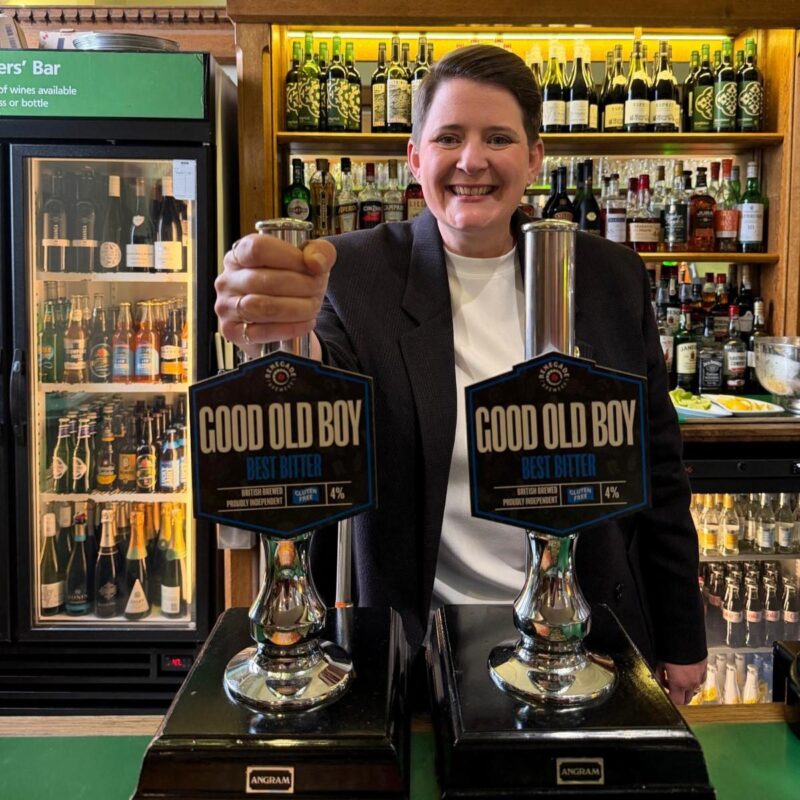Olivia pulling a pint of Renegade Brewery Good Old Boy in Strangers Bar in the House of Commons